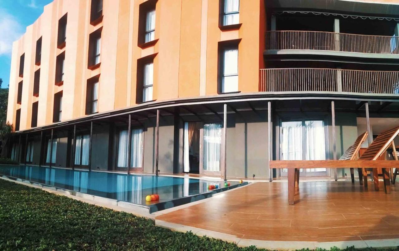 Grand Metro Puncak Hotel Cibodas Eksteriør billede